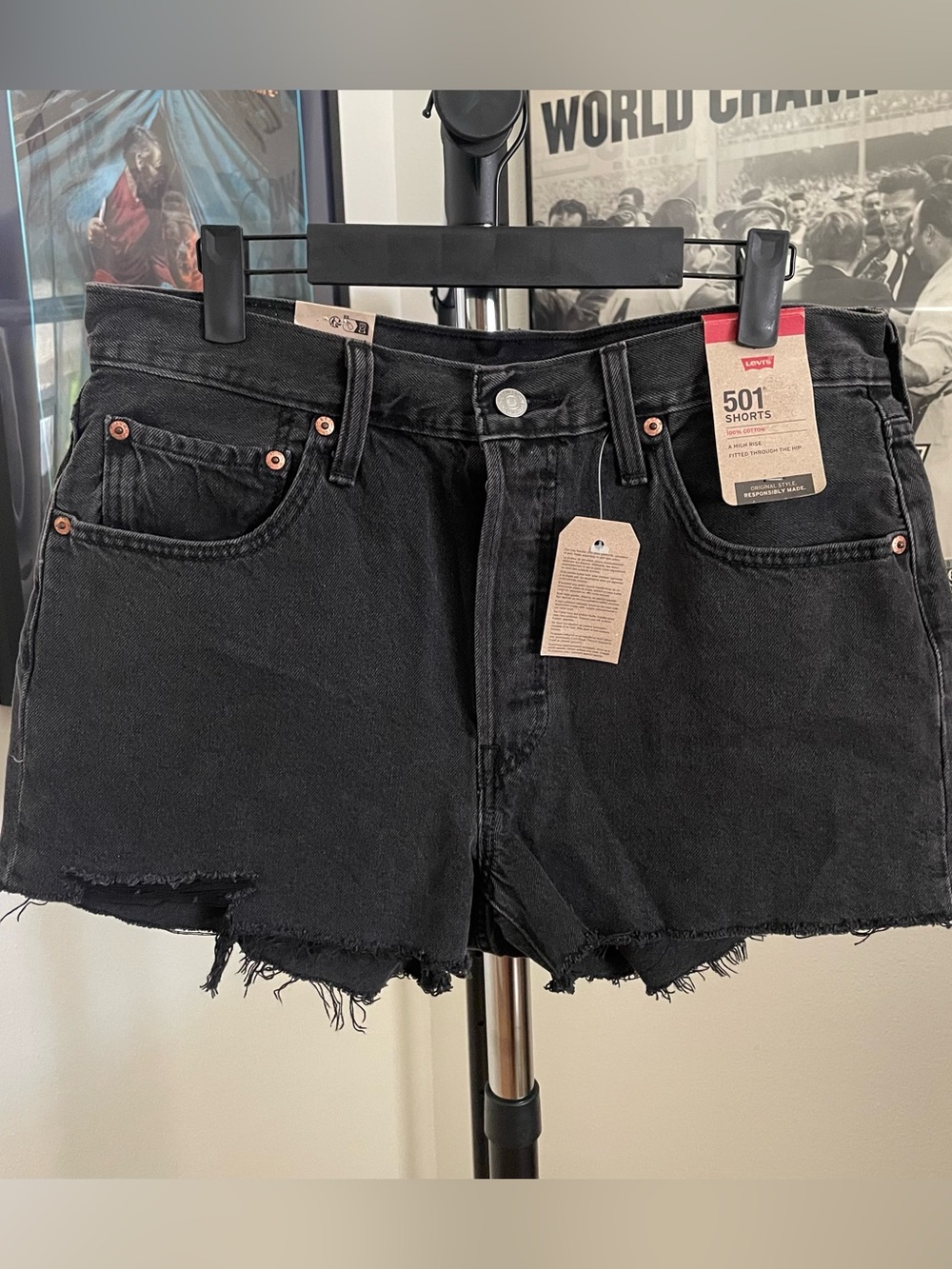 NWT-501 Levi's Black Denim shorts, women size 31